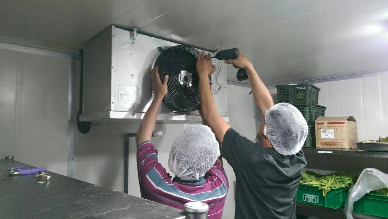 Teknik personel elektrik ekipmani